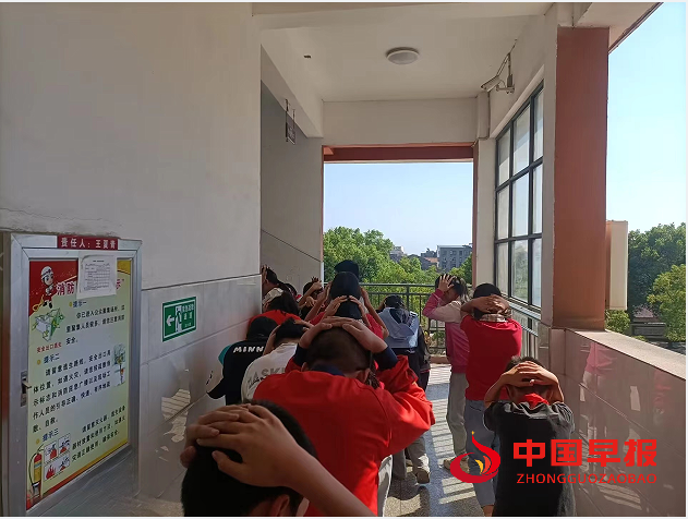 1727141420305879.png 2.png