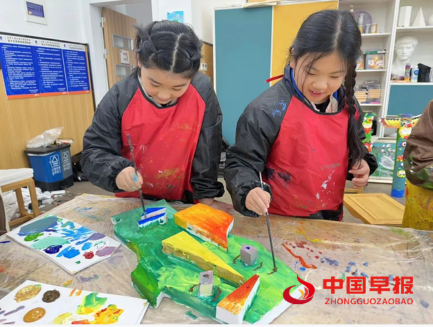 1735180665491134.png 2学生美术画.png