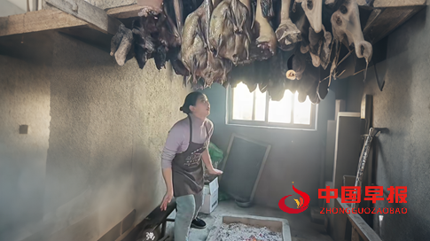 1740808189211446.png 4444.png