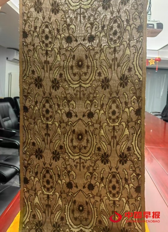 1744725928599552.jpg 微信图片_20250415212944_副本.jpg