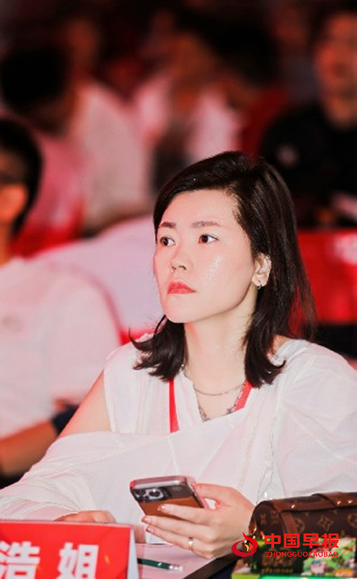 小夫妻麻辣烫联合创始人浩姐——破局新生，解锁餐饮发展新未来(图4)