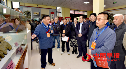 山东枣庄瑞琴艺术馆举办“纪念抗战胜利80周年庆国庆沂蒙情”书画大展(图4)