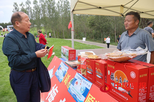 定远县:梅白来草坪音乐嘉年华暨第十二届定远池河梅白鱼文化旅游节盛大开幕(图5) 定远县:梅白来草坪音乐嘉年华暨第十二届定远池河梅白鱼文化旅游节盛大开幕(图5)