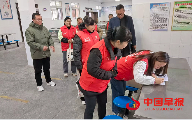 1763700127893937.png 1签到.png