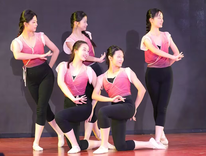 1768102598458308.png 99节目二十.png